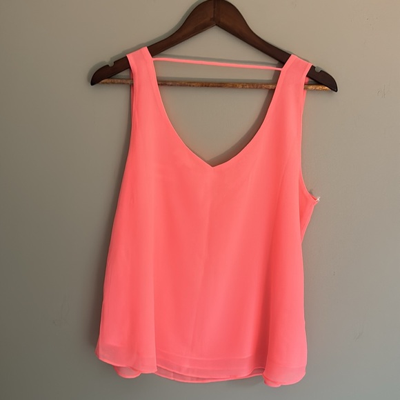 Super light and flowy tank top - Picture 4 of 4